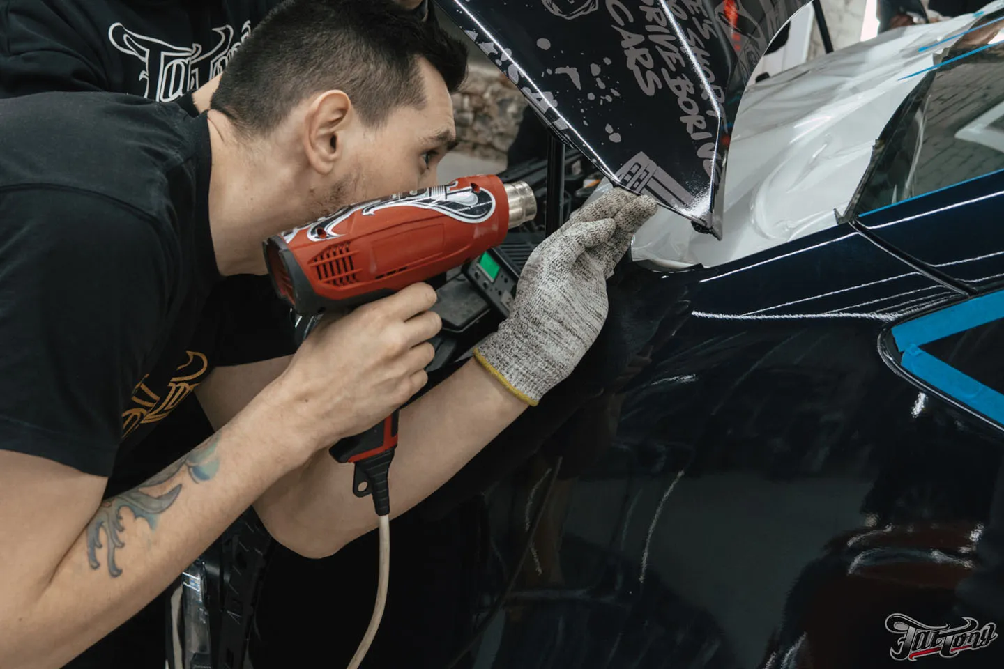 Разработали и реализовали дизайн-проект для Hyundai Staria, нового рабочего автомобиля Fat Tony! Как это было?